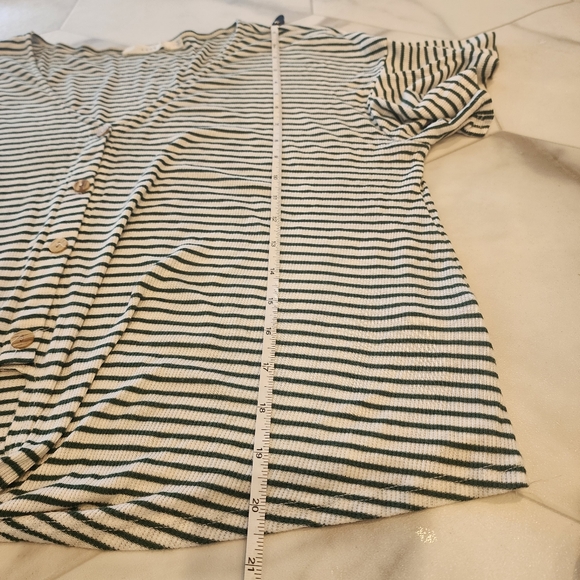 Lush, womens size L, green & white stripes w/ faux buttons, tie w/ flowy sleeves - Picture 12 of 14